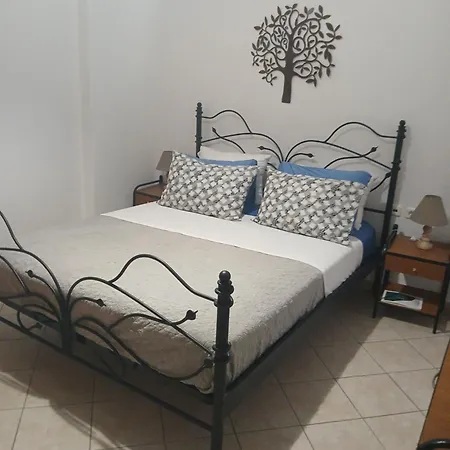 Artemis Bakery's House 1 Adámas