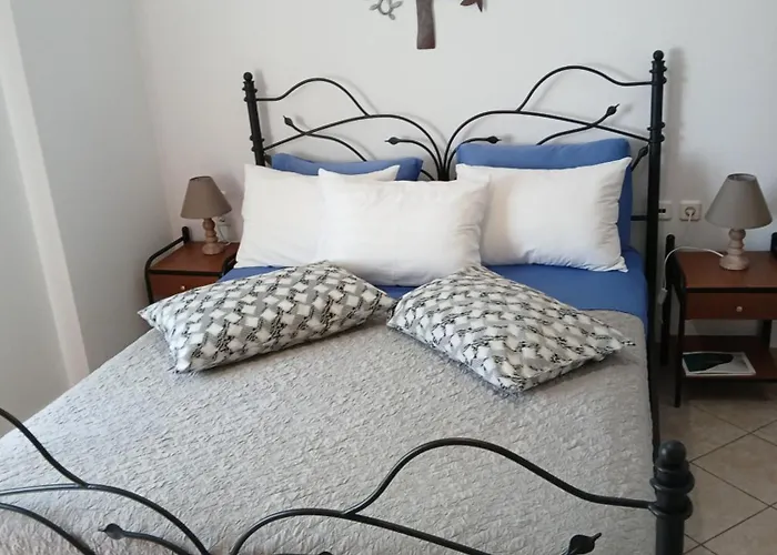 Artemis Bakery's House 1 *